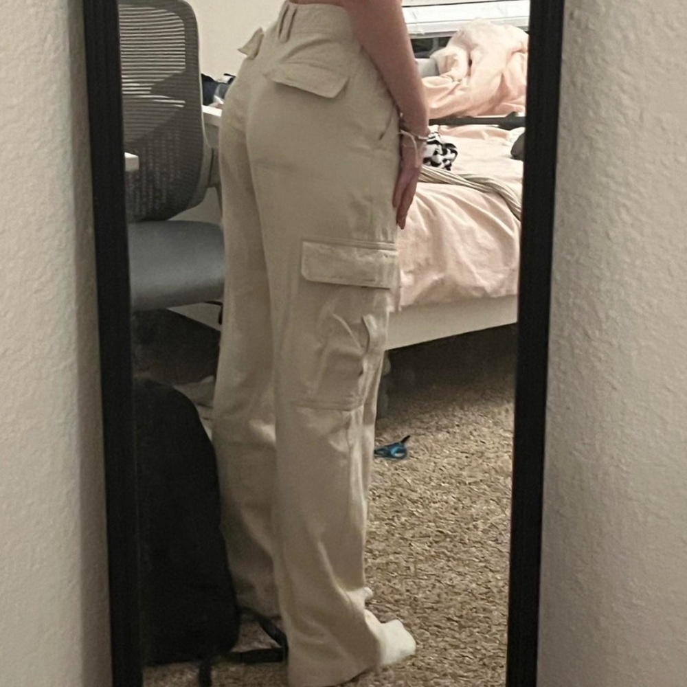 Cotton on beige cargo pants